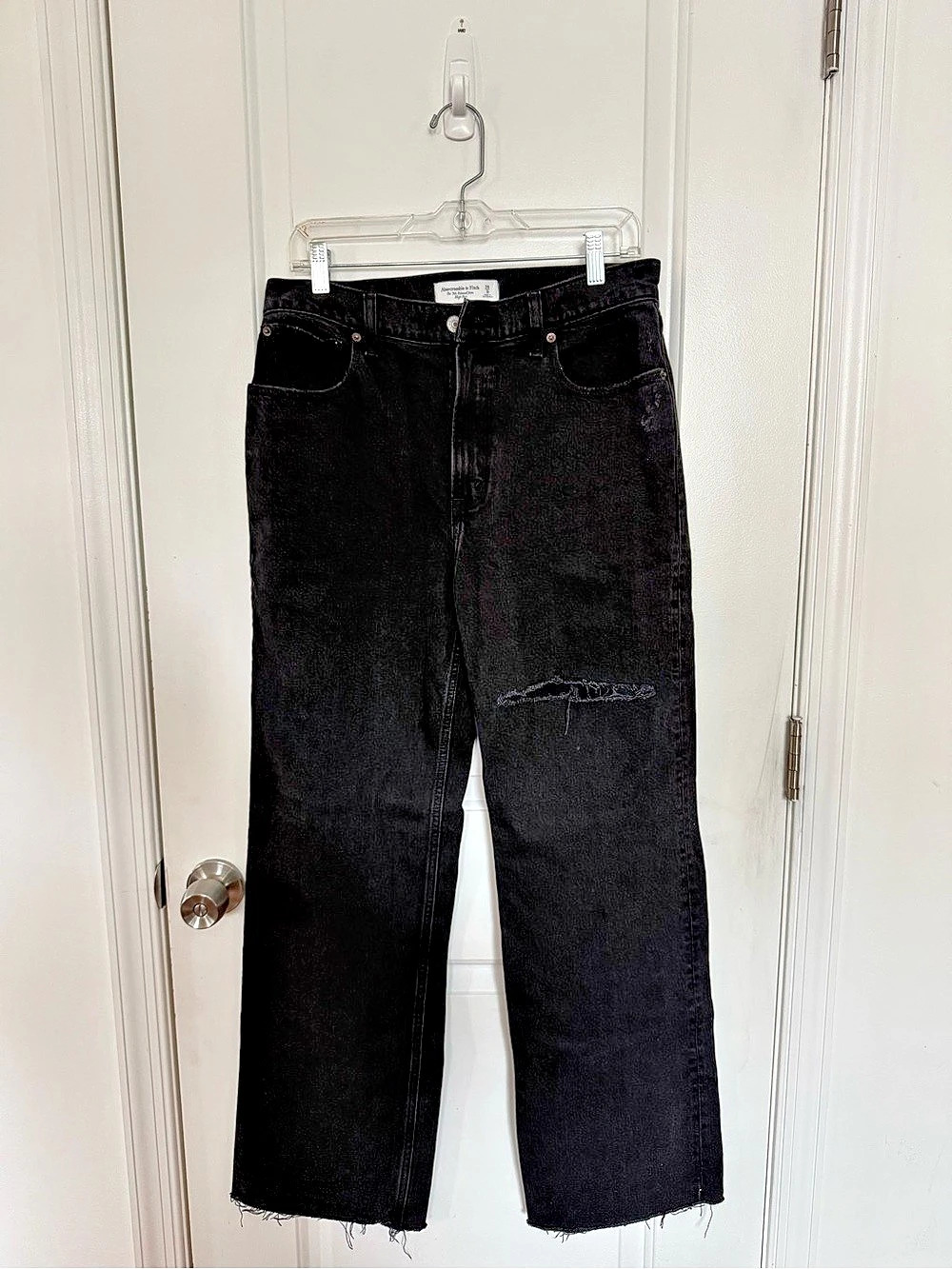 Abercrombie & Fitch The '90s Relaxed Jean High Rise Black Jeans Waist 29